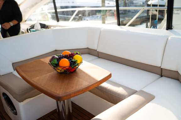 Image of Searenity yacht #3