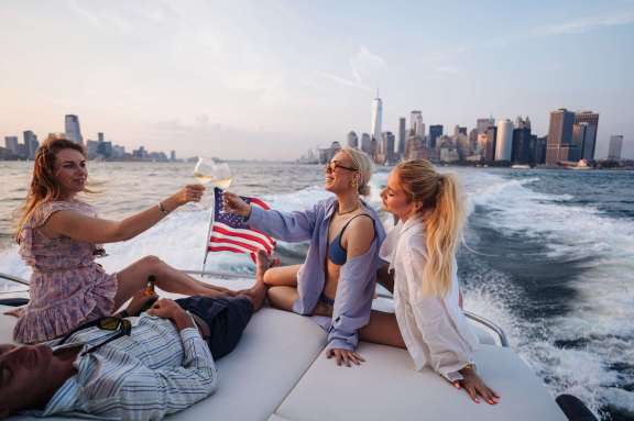 Image of Searenity yacht #5