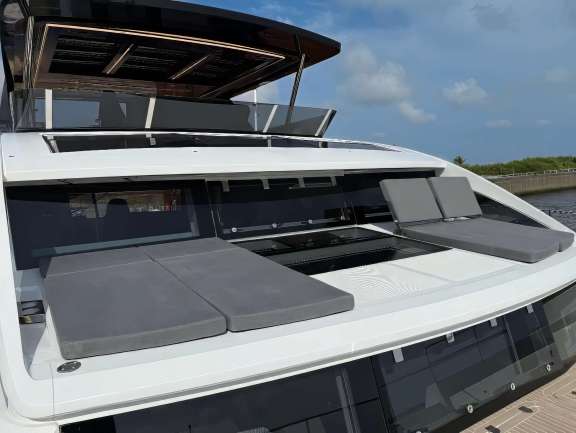 Image of Xquisite Hybrid yacht #14