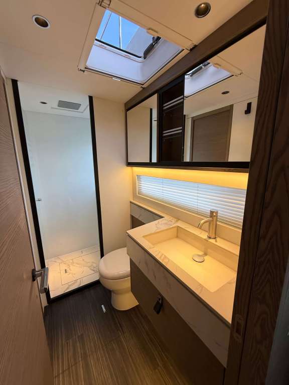 Image of Xquisite Hybrid yacht #9