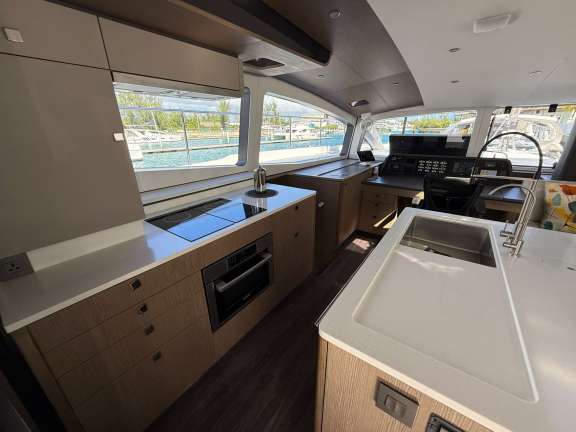 Image of Flying Whale yacht #13