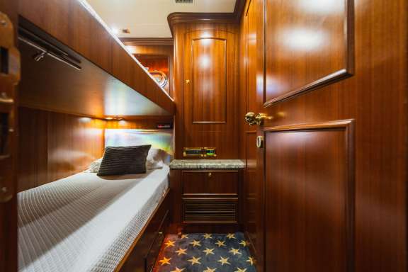 Image of LEXINGTON yacht #8