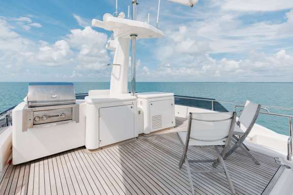 Image of BONUS ROUND yacht #12