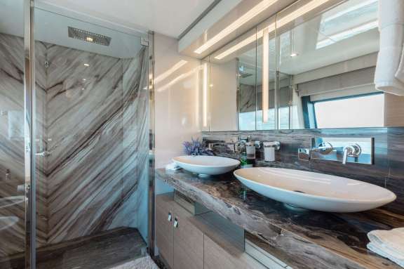 Image of BONUS ROUND yacht #7