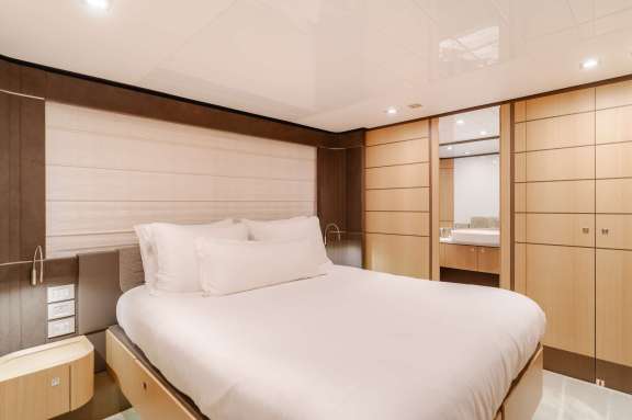 2 VIP stateroom