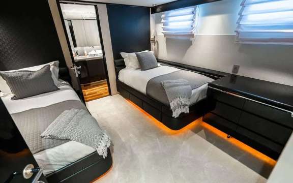 Image of Quantum yacht #11