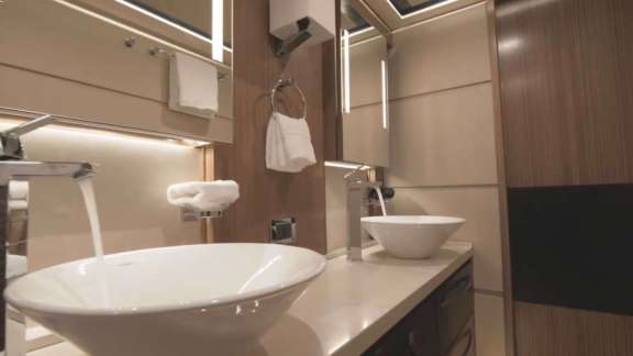 Image of Kraken yacht #14