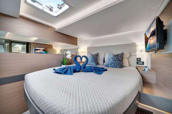 Image of Inner Peace yacht #8