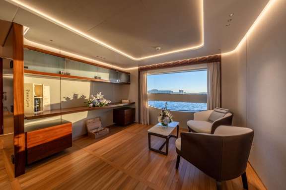 Master Stateroom Lounge Area