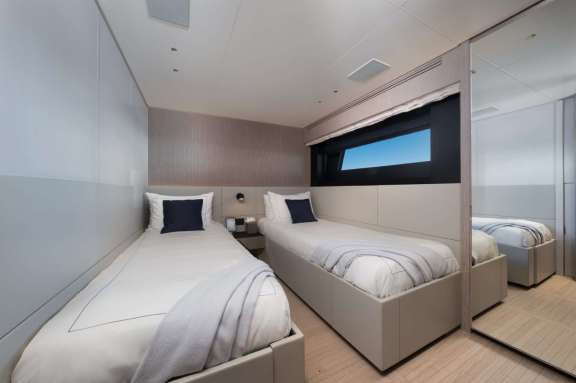 Image of KINGS LAIR yacht #11