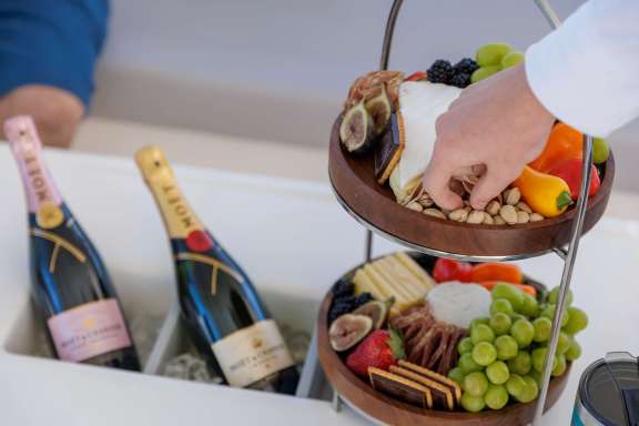 Image of SOUTHERN SKY yacht #11