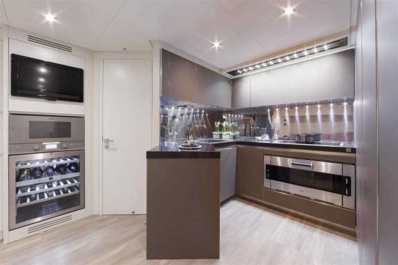 Image of Naav yacht #15