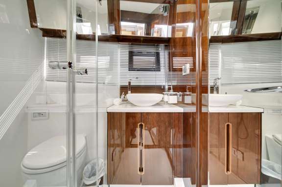 Image of Infinity yacht #8