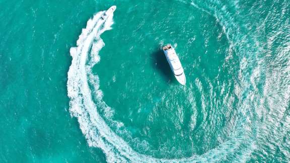 Image of Touch N Go yacht #19