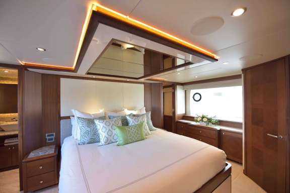 Image of Touch N Go yacht #6