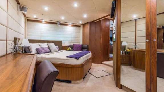 Image of Twins yacht #6