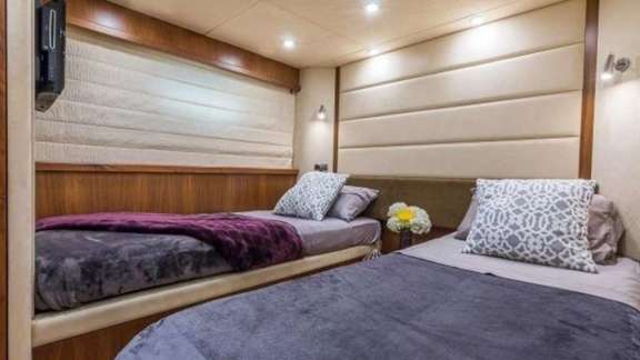 Image of Twins yacht #8