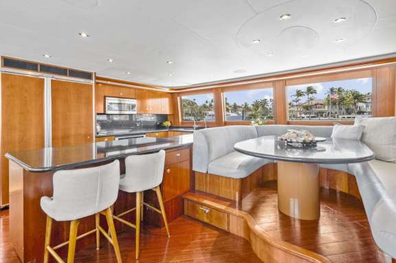 Image of SLEEPOVER yacht #15