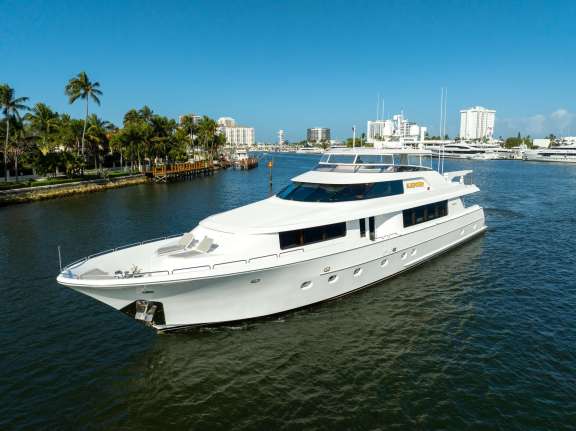 Image of SLEEPOVER yacht #19