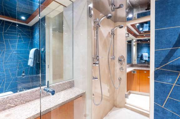 Image of SLEEPOVER yacht #7