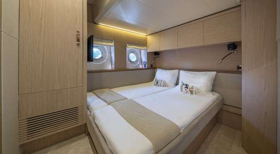 Image of Singh City yacht #5