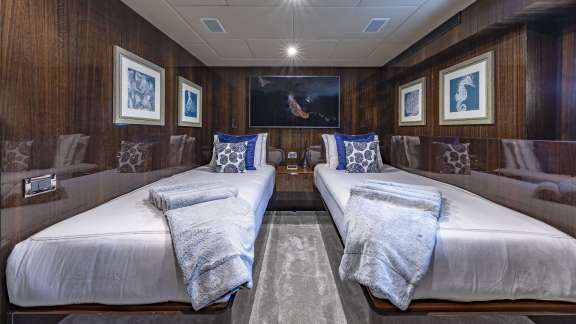 Image of Oculus yacht #10