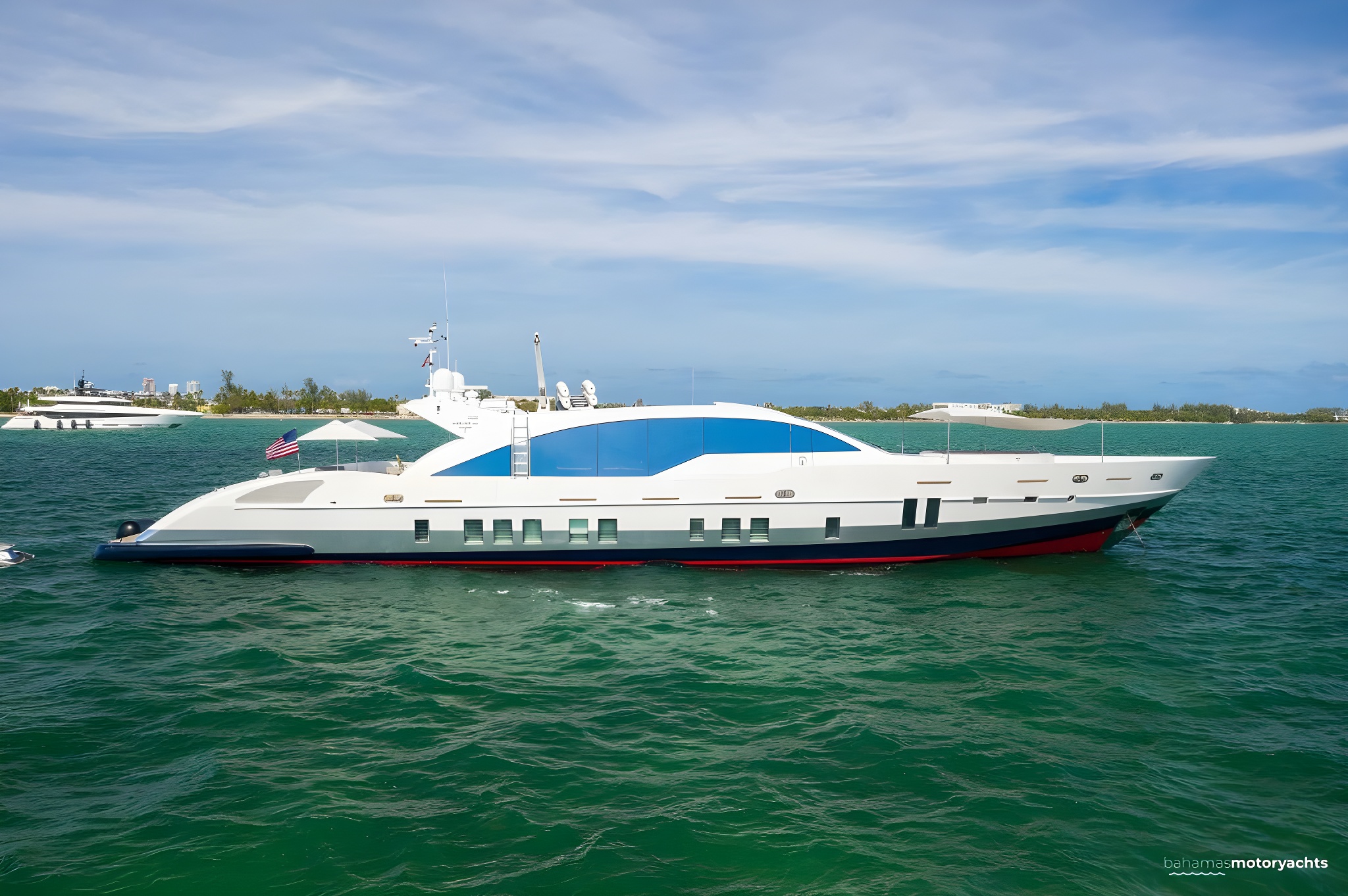 bahamasmotoryachts.com