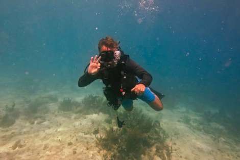 Review img # 62 of the yacht EARNOUT