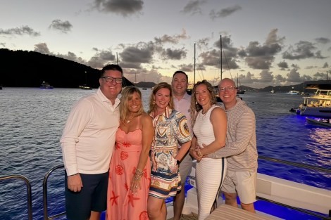 Review img # 4 of the yacht EARNOUT