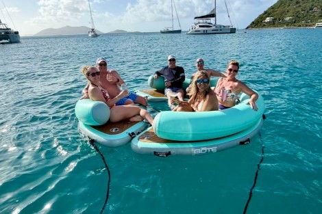 Review img # 6 of the yacht EARNOUT