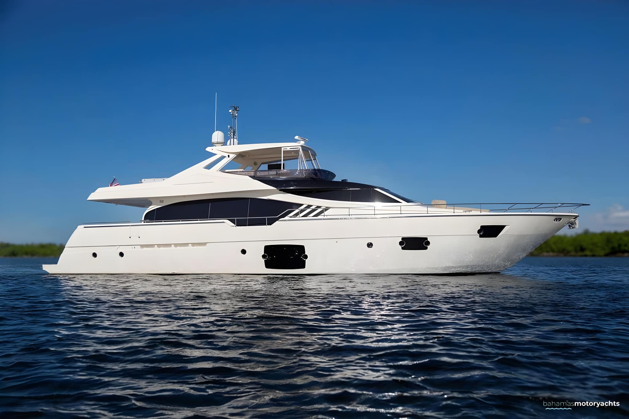 HOYA SAXA | 87' Ferretti | Motor Yacht Charter in the Bahamas