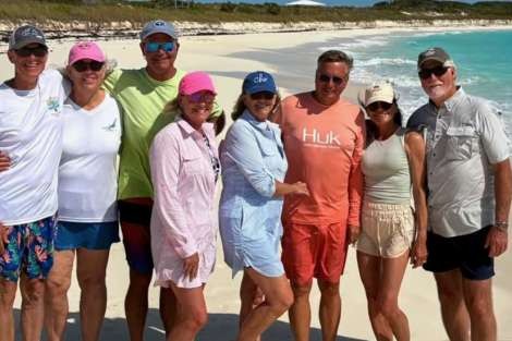 Review img # 1 of the yacht LOCATION 5.4