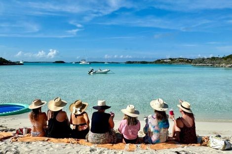 Review img # 3 of the yacht LOCATION 5.8