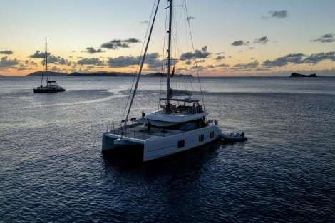 Review img # 58 of the yacht UNWAVERING