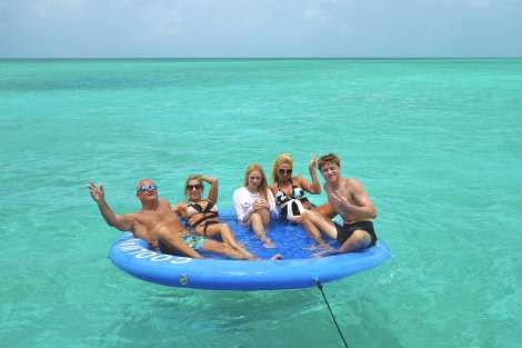 Review img # 1 of the yacht WHISPERS II